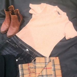 Pretty Little Thing tan knit short sleeve crop sweater